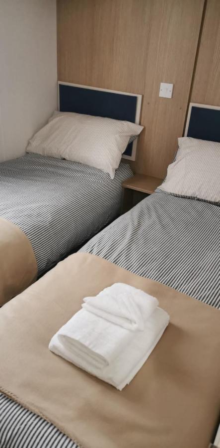 Three Lochs Holiday Caravan For Families And Couples Balminnoch Exterior photo